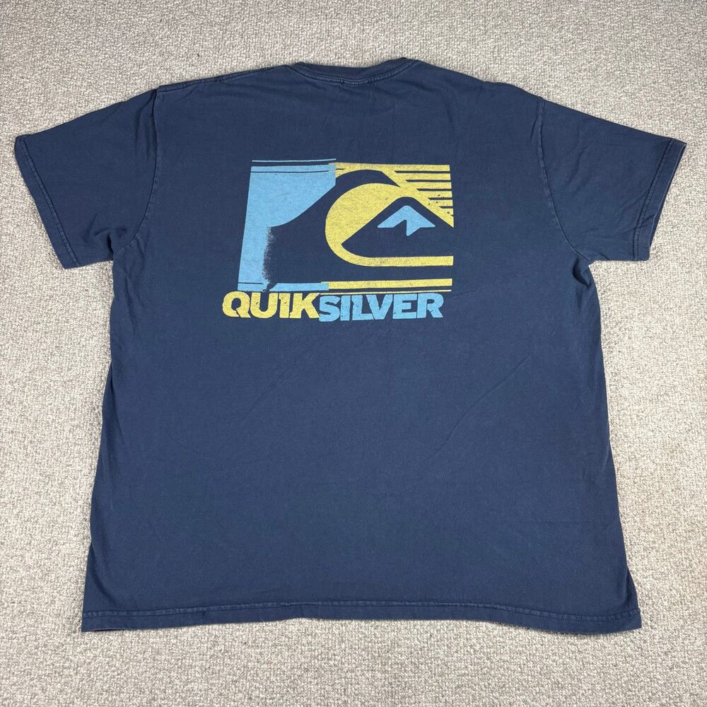 Vintage Y2K Quiksilver Men's XL‎ Navy Blue Short Sleeve Graphic T-Shirt Preowned